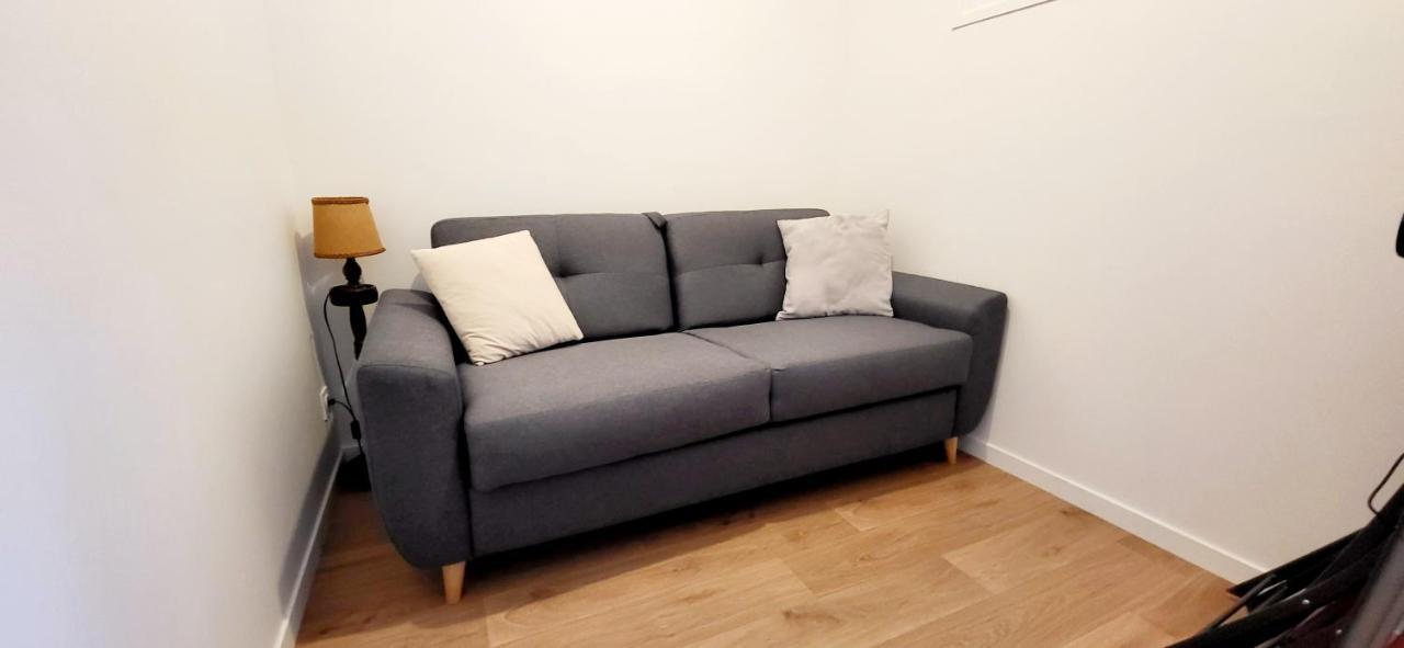 Appartement Moderne Finement Decore Avec Balcon A Vannes Centre Exterior photo