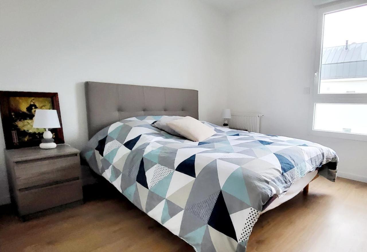 Appartement Moderne Finement Decore Avec Balcon A Vannes Centre Exterior photo